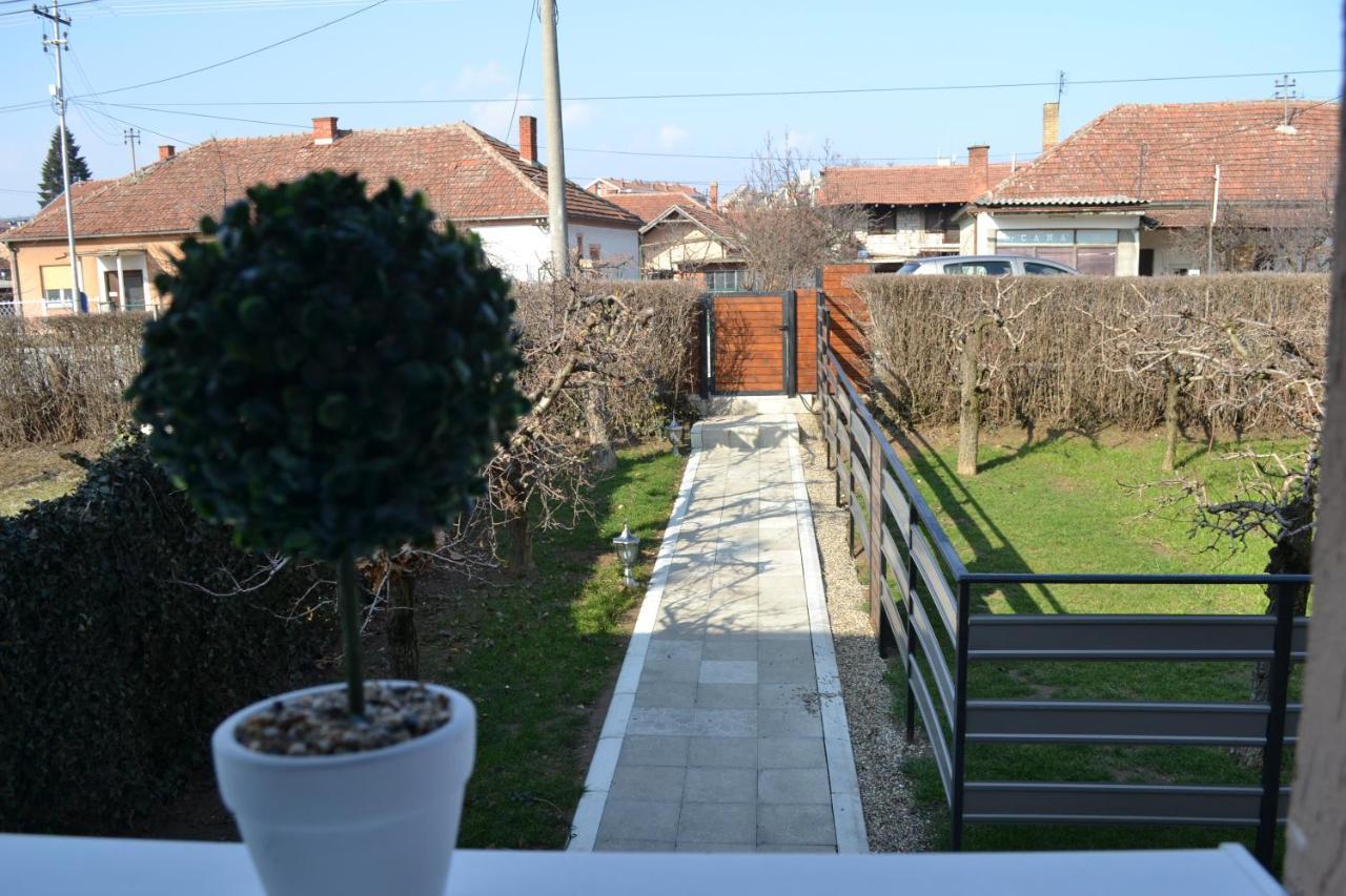 Apartments Pandora Jagodina Exteriör bild